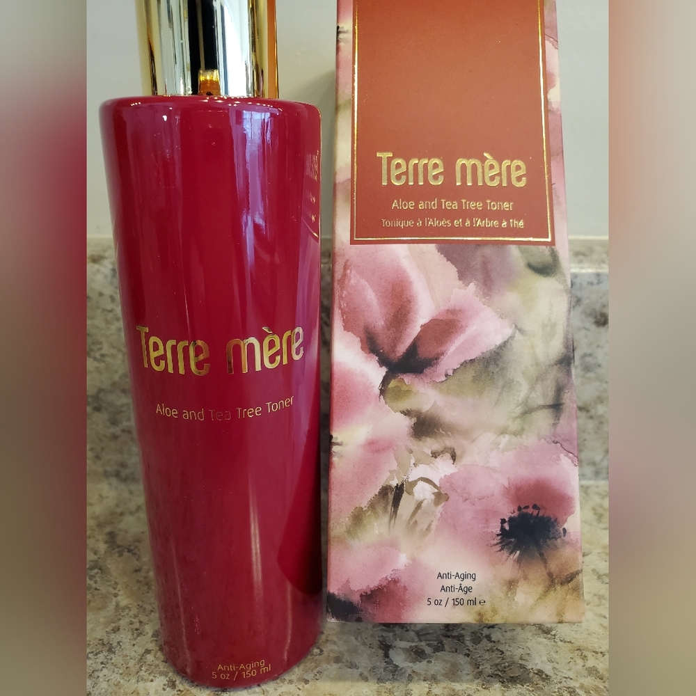 Terre Mere Aloe and Tea Tree Toner